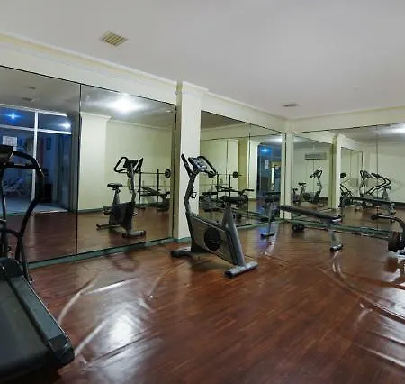 Larissa Garden Hotel 4*
